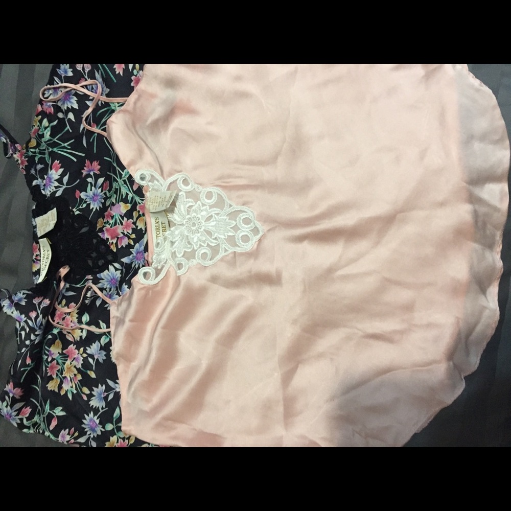 2 Victoria secret sleep tops